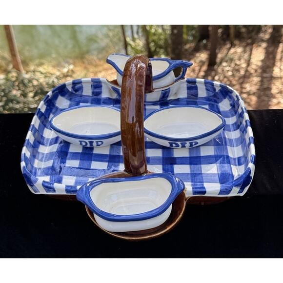 Vtg Picnic Basket Serving Tray With 2 Sauce 2 Dip Bowls Adorable Blue Check - Picture 2 of 12